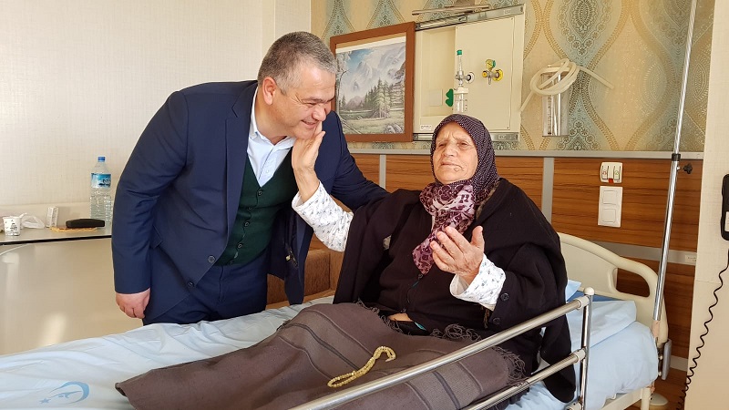 Başkan Karahan’dan hasta ziyareti