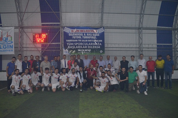 Ilgın’da 8. halı saha futbol turnuvası sona erdi.
